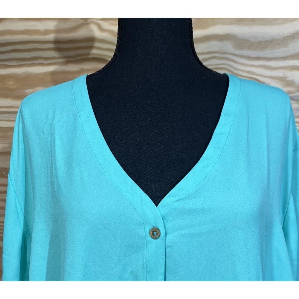 Catherines Button Up Tunic Top Women Size 3X Green SharkBite Hem Flowy - Picture 3 of 11